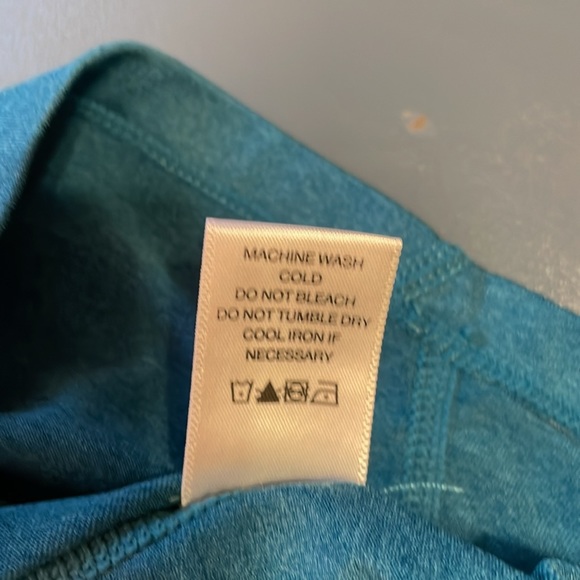 Women’s Activewear Short Sleeve Top Sz Small EMS. - Picture 7 of 8